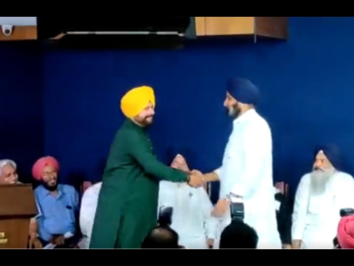 Unique view of the meeting of two leaders has emerged in Punjab